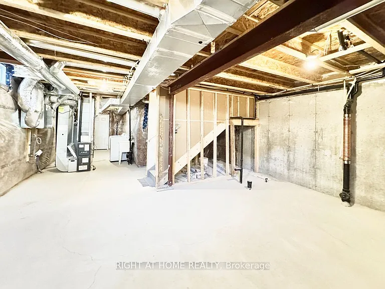 12 Daisy St — Photo 14