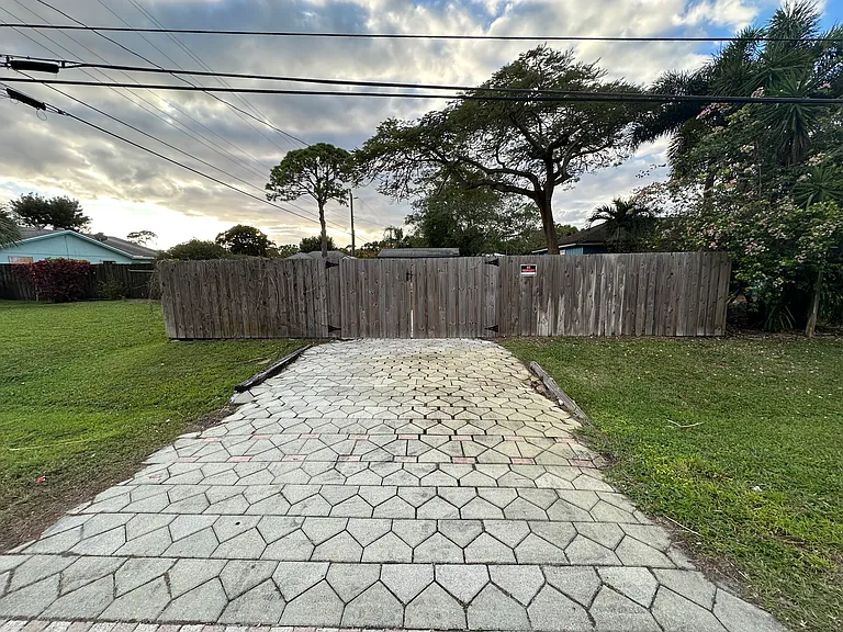5254 Madison Rd — Photo 13