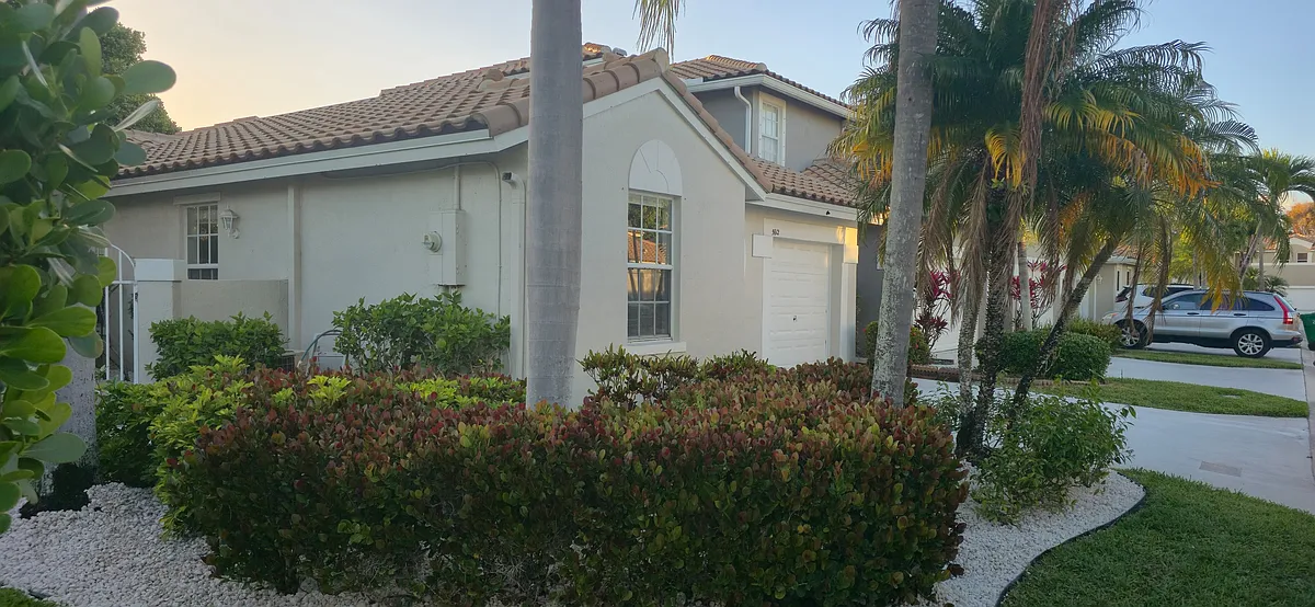 Building Photo - 5612 NW 119th Way