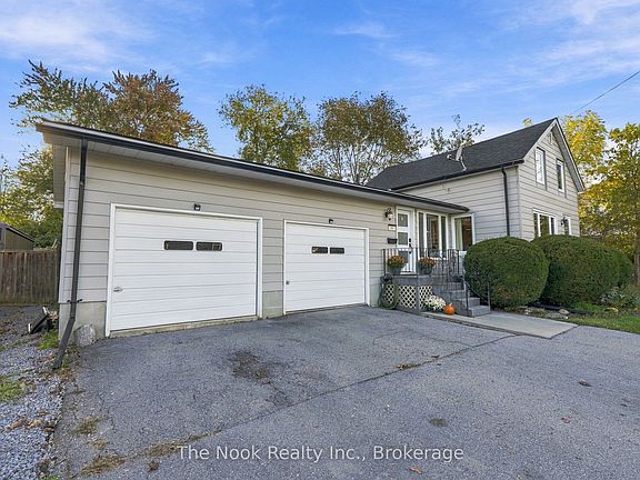 2nd image of 28 Purdy St