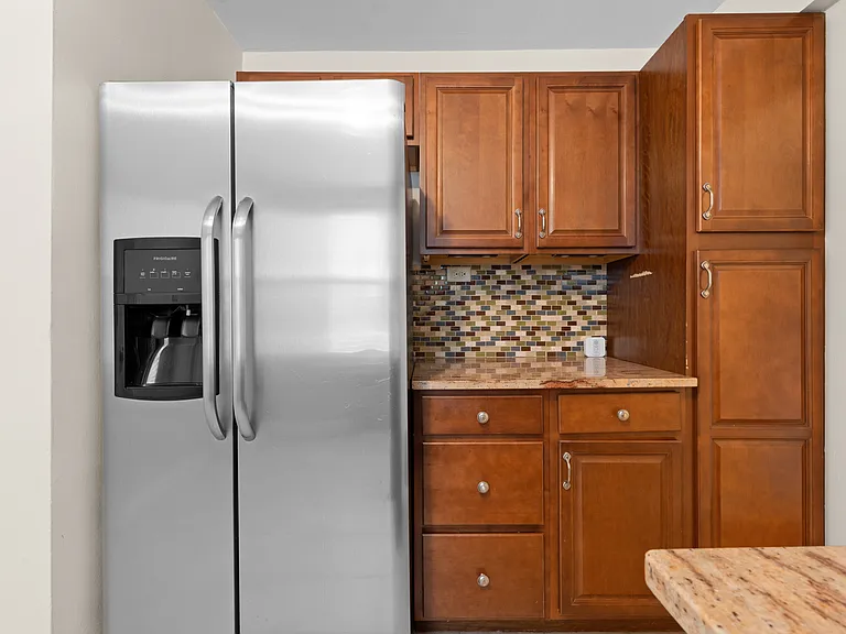 6730 Clyde St #5B — Photo 21