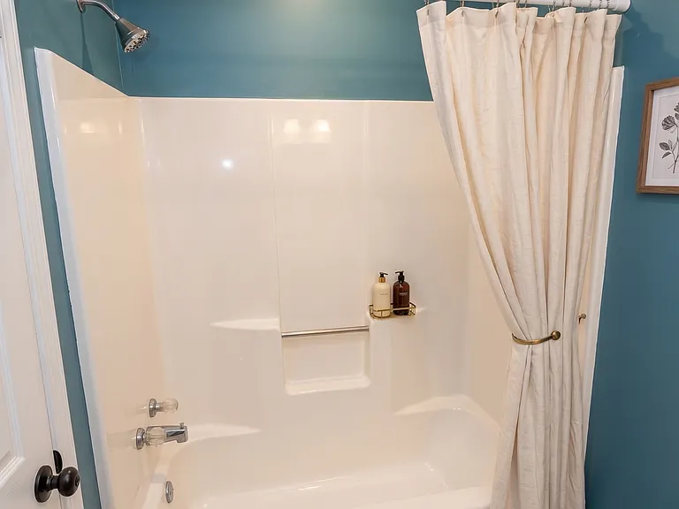 11779 Somerset Ave #304 — Photo 9