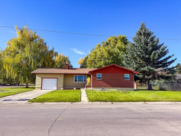 104 Fluorite Dr, Lewistown, MT 59457