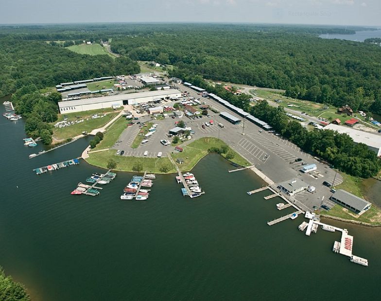 1st image of N Lakeshore Dr