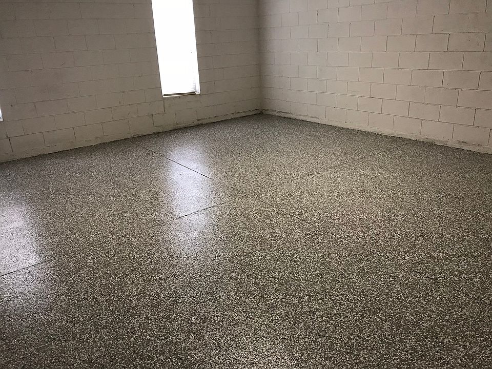 1st image of 364 New River Dr