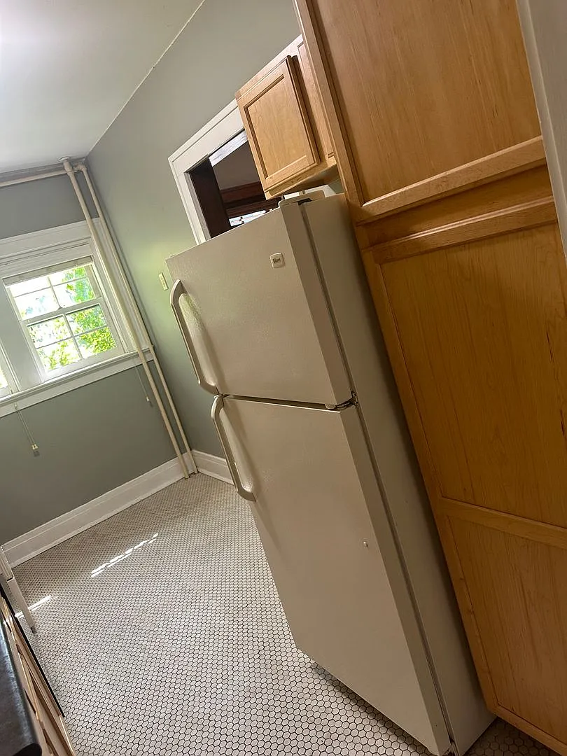 College Street Apartments — Photo 4