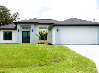 2808 24th St SW, Lehigh Acres, FL 33976