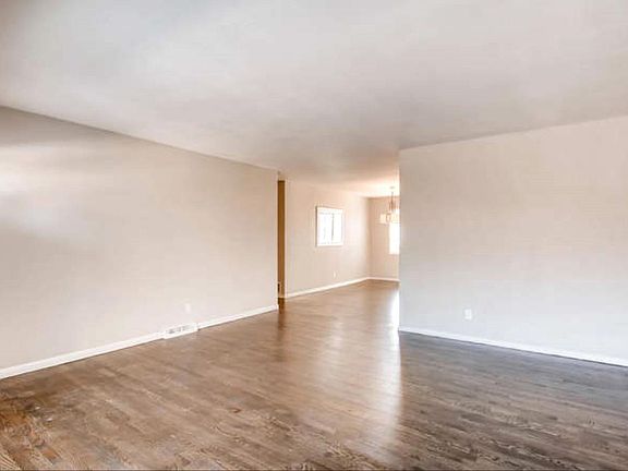 4th image of 8044 E Oberlin Pl