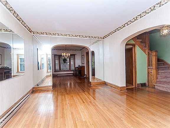 4th image of 1167 Clinton Ave