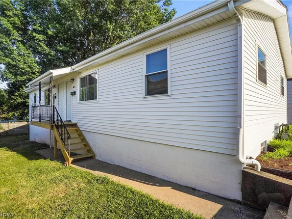 622 Stephens Rd, Akron, OH 44312