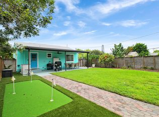 1201 N M St, Lake Worth, FL 33460