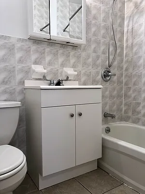 Rented by Bravado Real Estate LLC | media 7