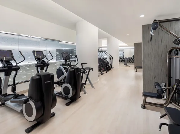 138 East 50th Street image 17 of 26