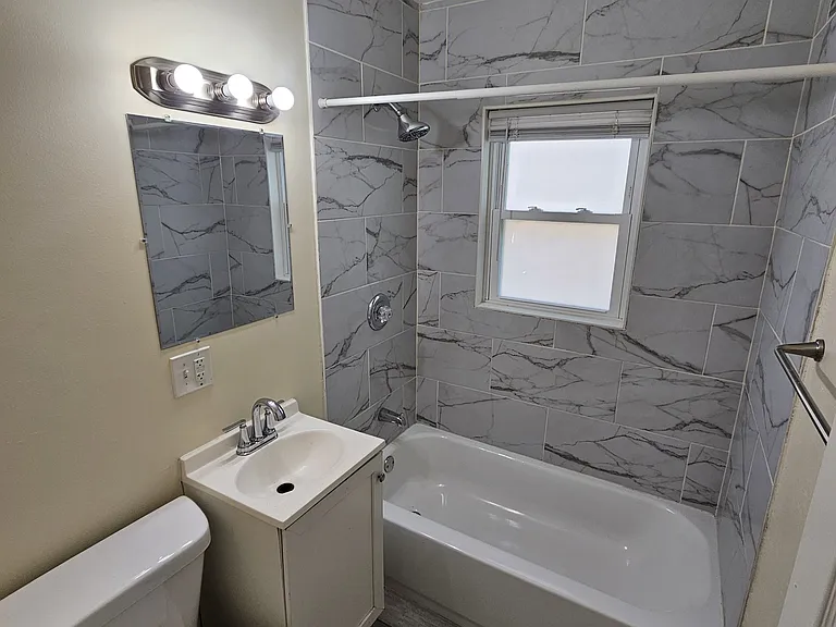 2453 Prospect St — Photo 7