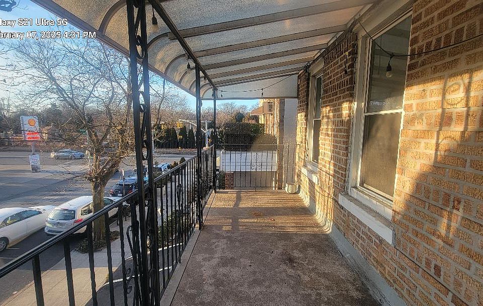 1st image of 7 Chester Ave Floor 2
