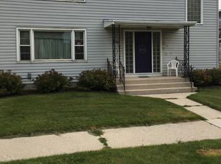 708 Marshall St APT 3, Manitowoc, WI 54220