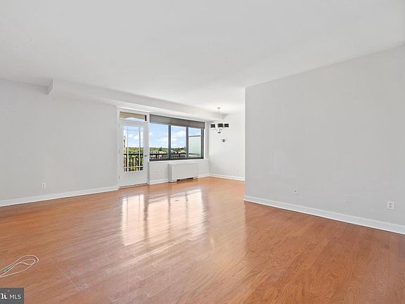 3rd image of 4740 Connecticut Ave NW APT 804