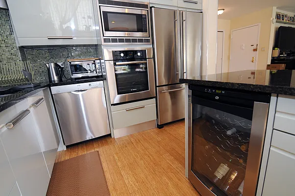 Sold by Ilite Realty Inc | media 18