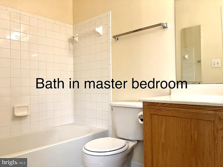549 Eisenhower Dr — Photo 10