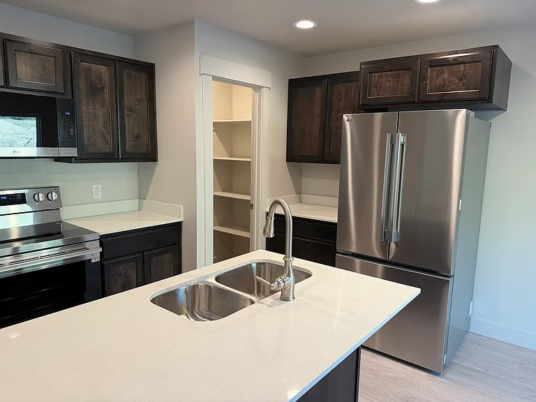 4013 S Woodland Ave — Photo 15
