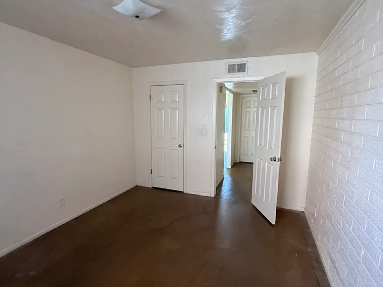 2024 S Mill Ave #1 — Photo 9