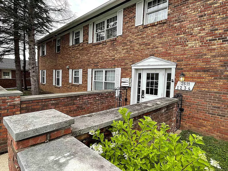Cynthia Circle Apartments