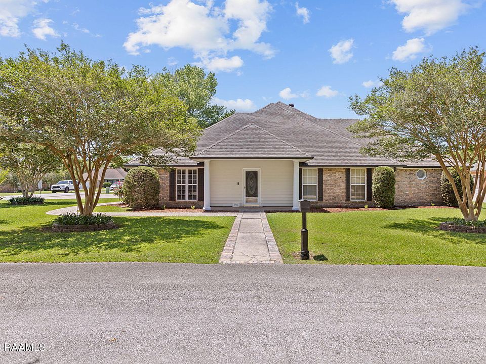 1st image of 101 Dartmouth Cir