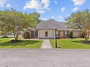 101 Dartmouth Cir, Youngsville, LA 70592