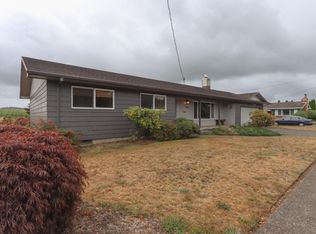 1305 9th St, Tillamook, OR 97141
