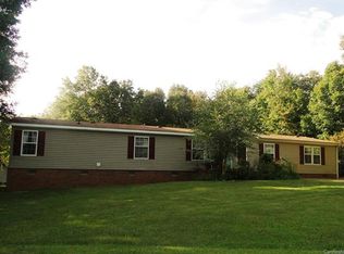 370 Country Place Dr, Rockwell, NC 28138