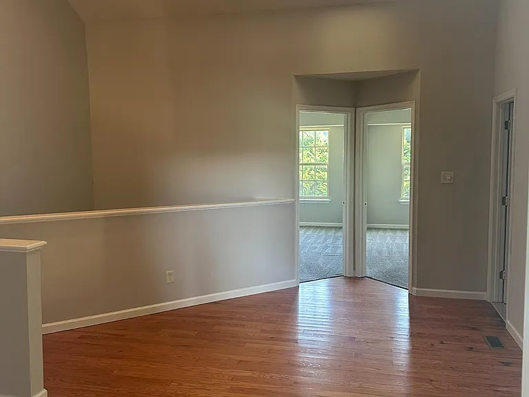 250 Meriweather Dr — Photo 12