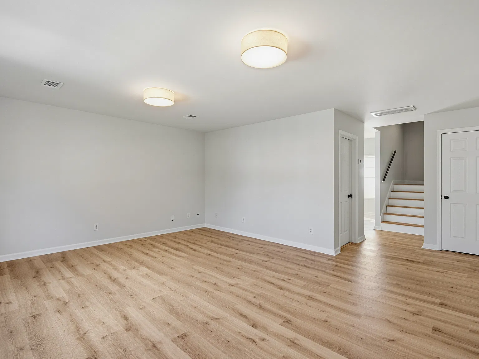 3 bed, 1530 sqft, $2,900 — Photo 3