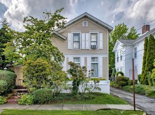 200 College Ave, Mount Pleasant, PA 15666