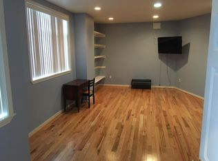 7321 18th Ave SW #C, Seattle, WA 98106