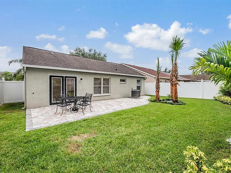 4208 Pine Isle Dr — Photo 31