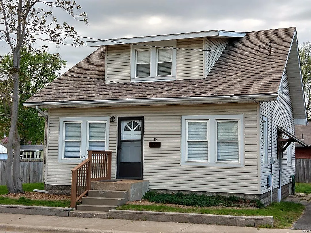 200 W Tydeman Ave photo 1