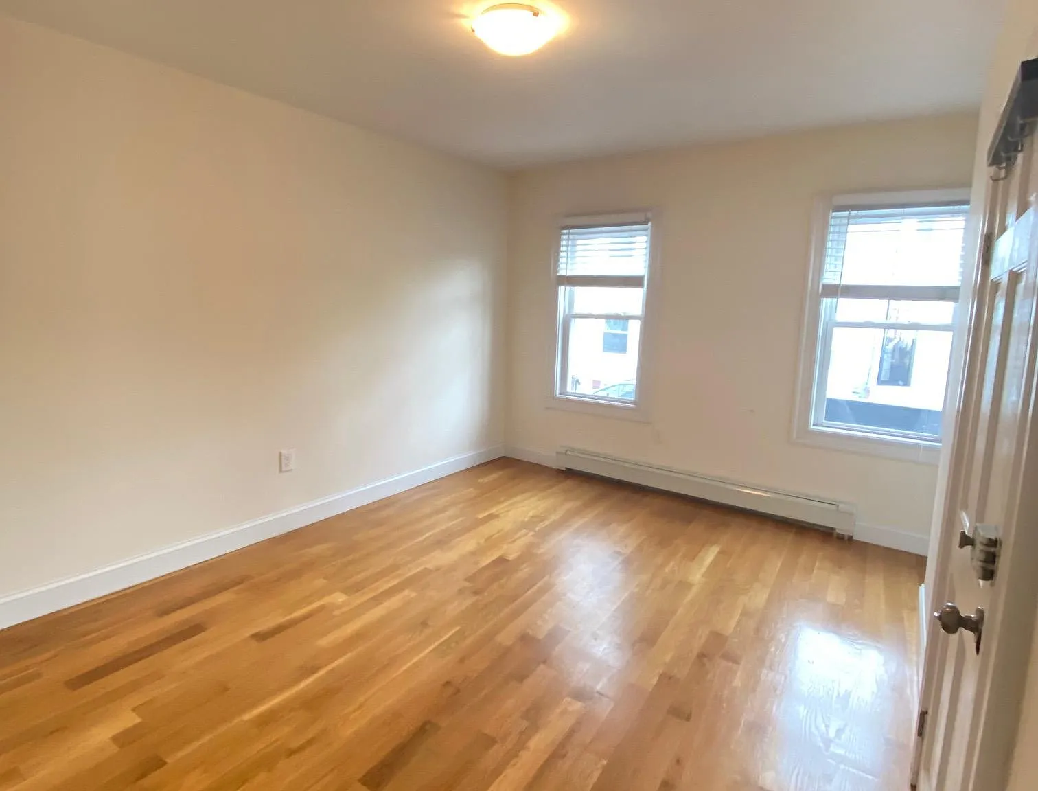 33 Harding St — Photo 4