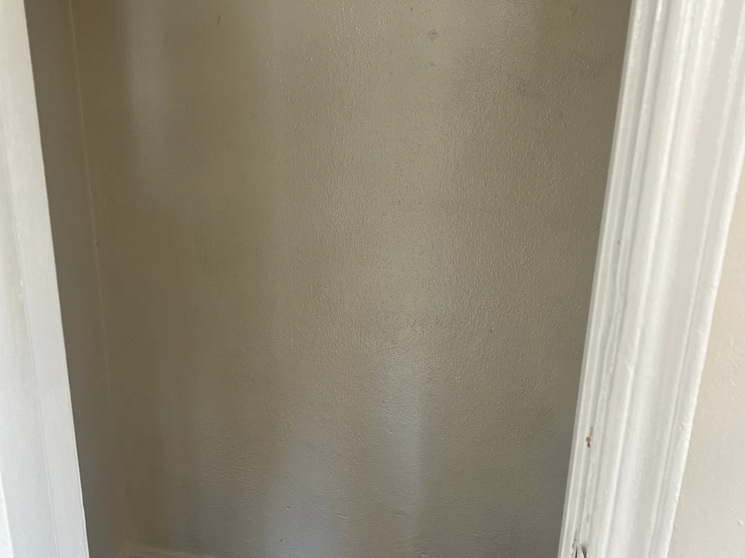 2 bed, 1000 sqft, $2,200 — Photo 3