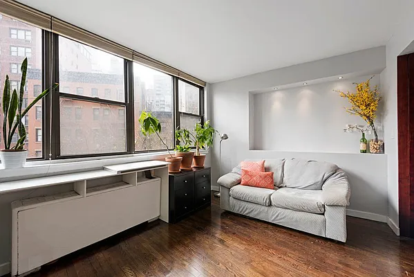 Sold by Nest Seekers International | media 2