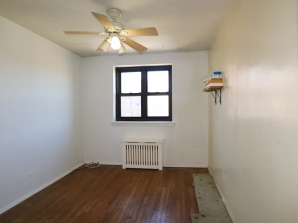 87-40 Francis Lewis Boulevard image 5 of 17