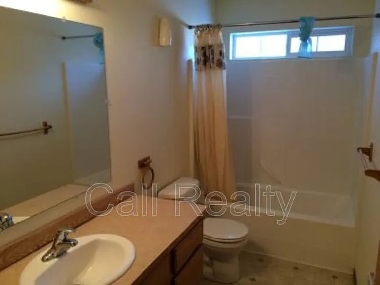 732 S Altamont St — Photo 9