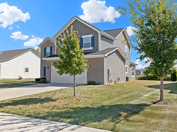 3rd image of 6361 N Cedarwood Dr
