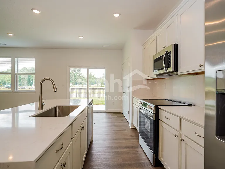 9032 Lucy Dr — Photo 4