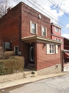 306 Roosevelt St, Pittsburgh, PA, 15215