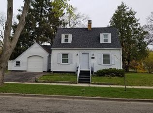 555 Storrs St SE, Grand Rapids, MI 49507