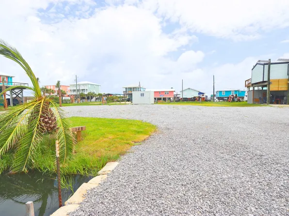 148 Petes Wharf Ln, Grand Isle, LA 70358