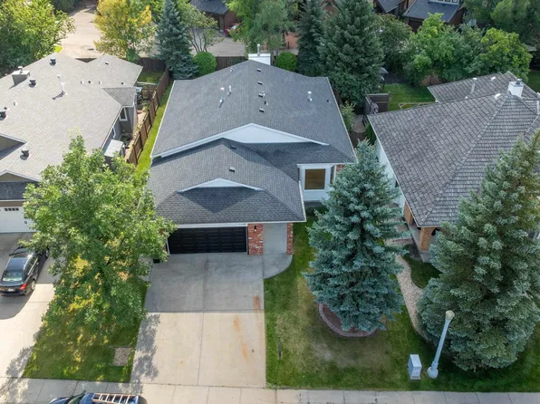 1708 Bearspaw Dr W, Edmonton, AB T6J 5E1
