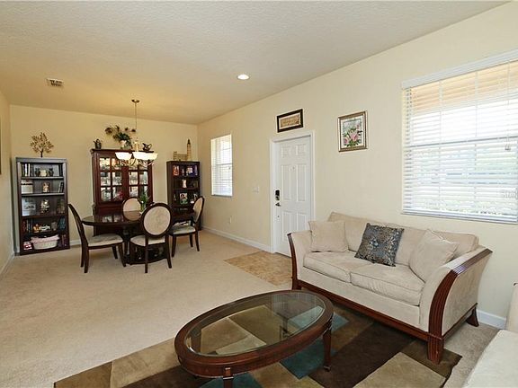 3rd image of 10958 Savannah Landing Cir