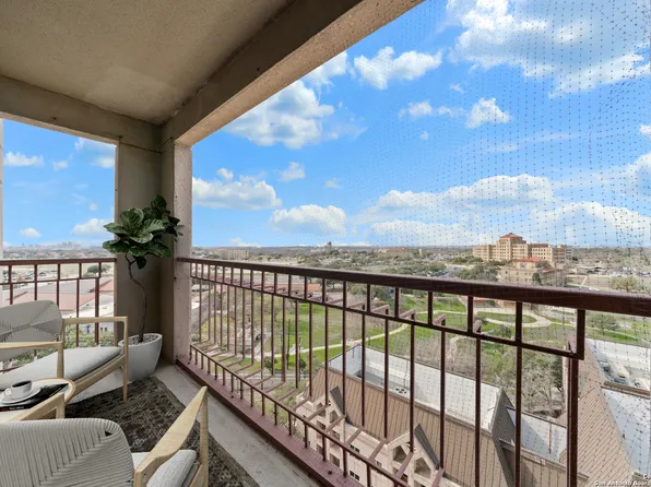 1 TOWERS PARK LN #1111, San Antonio, TX 78209