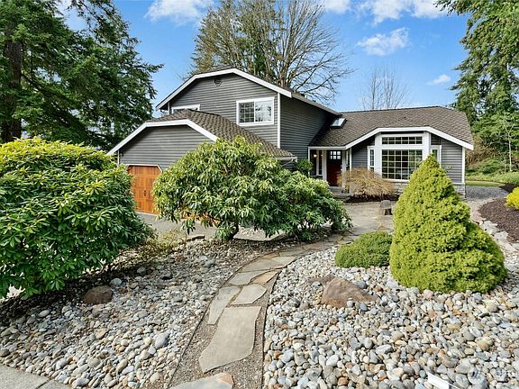 2nd image of 17839 151st Way NE